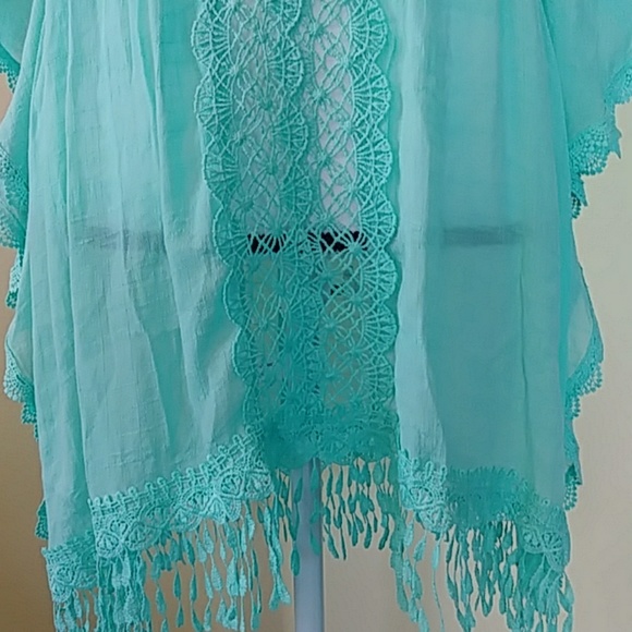 NWT. Crochet Trim Kimono Cover-Up. One Size - Picture 4 of 5